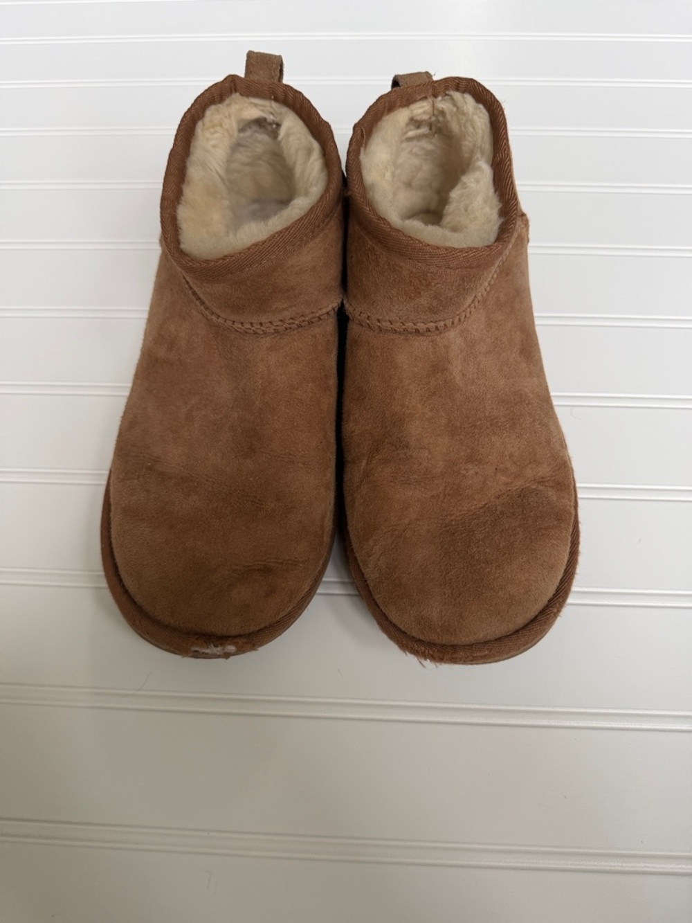 UGG Mini Boot in Chestnut Brown with Shearling - Picture 3 of 11